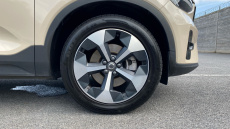 Volvo XC40 2.0 B3P Plus Dark 5dr Auto Petrol Estate